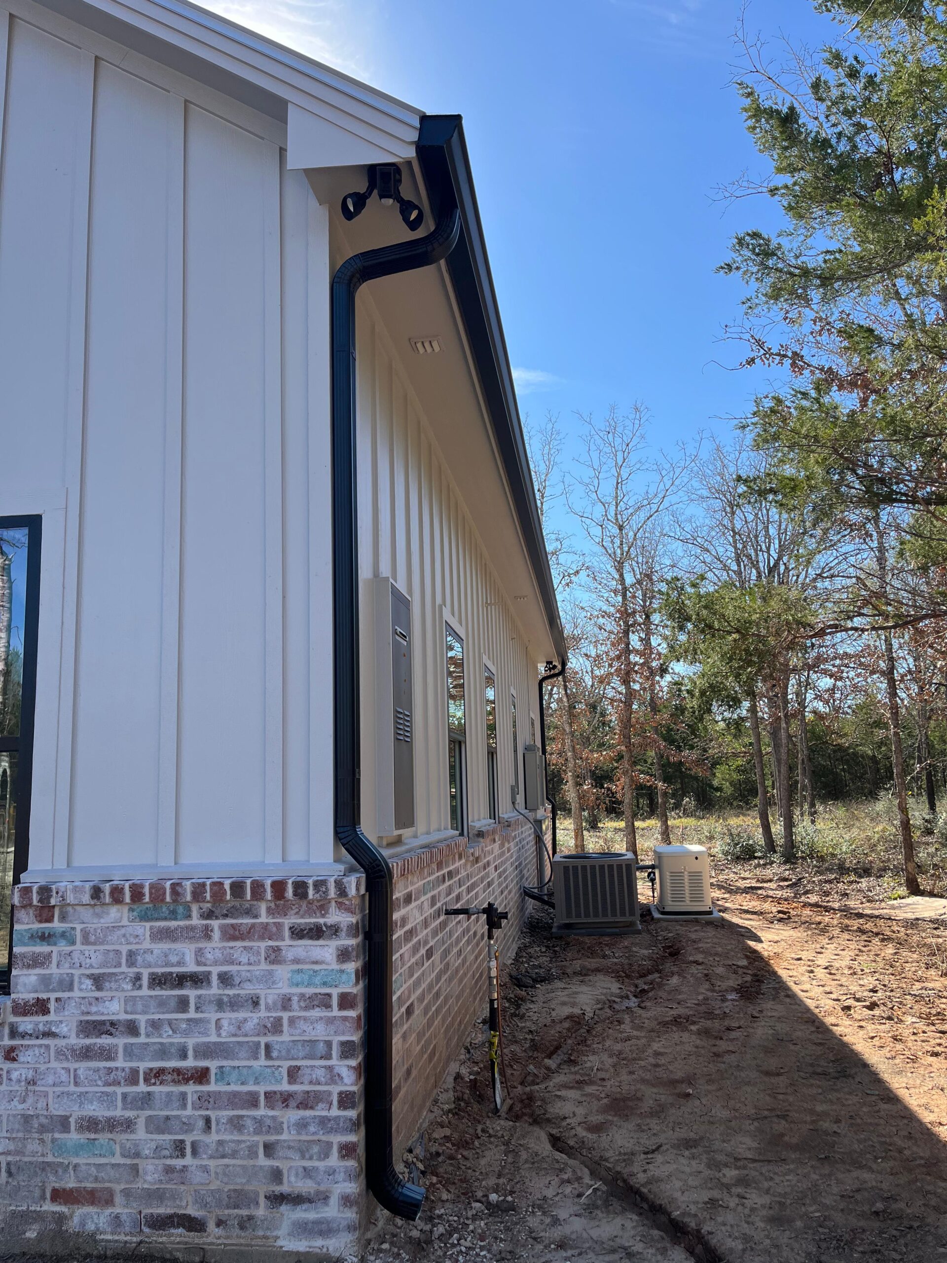 Seamless Gutter Finish Detail